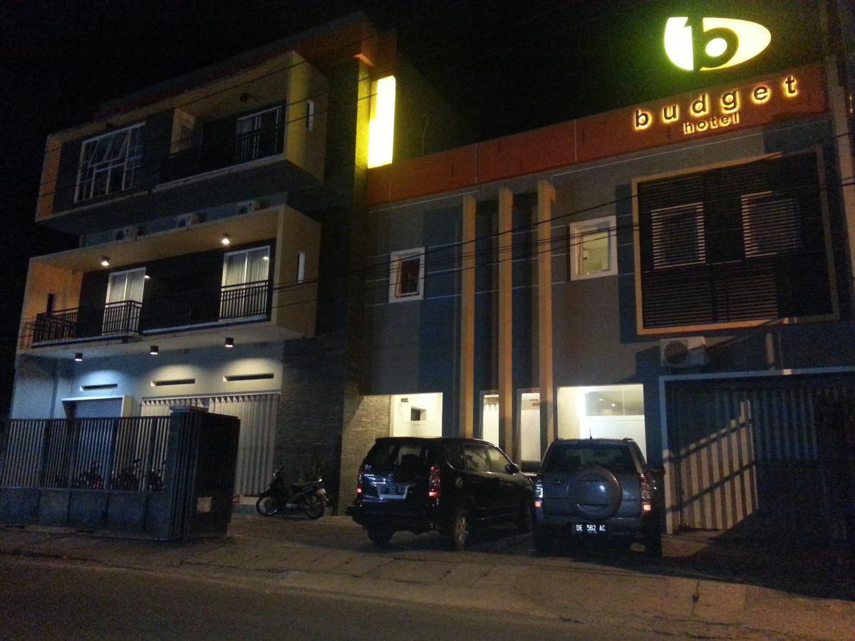 Budget Hotel Ambon Exterior photo
