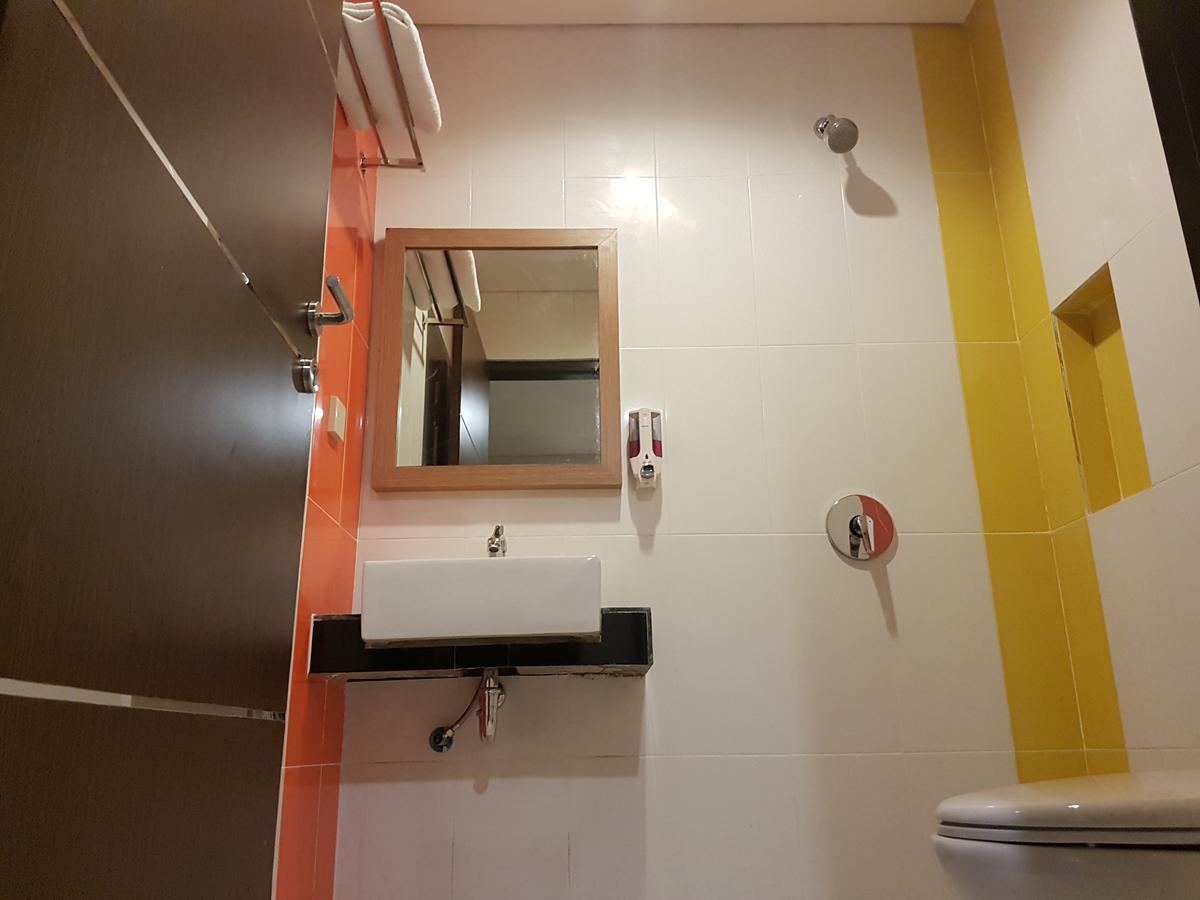 Budget Hotel Ambon Exterior photo
