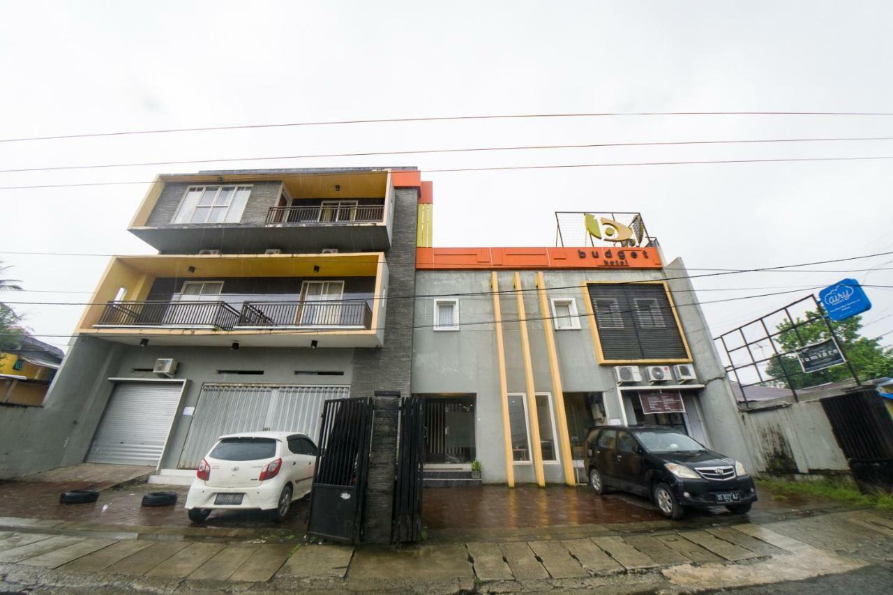 Budget Hotel Ambon Exterior photo