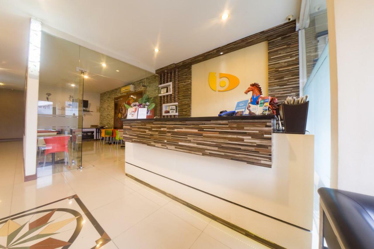 Budget Hotel Ambon Exterior photo