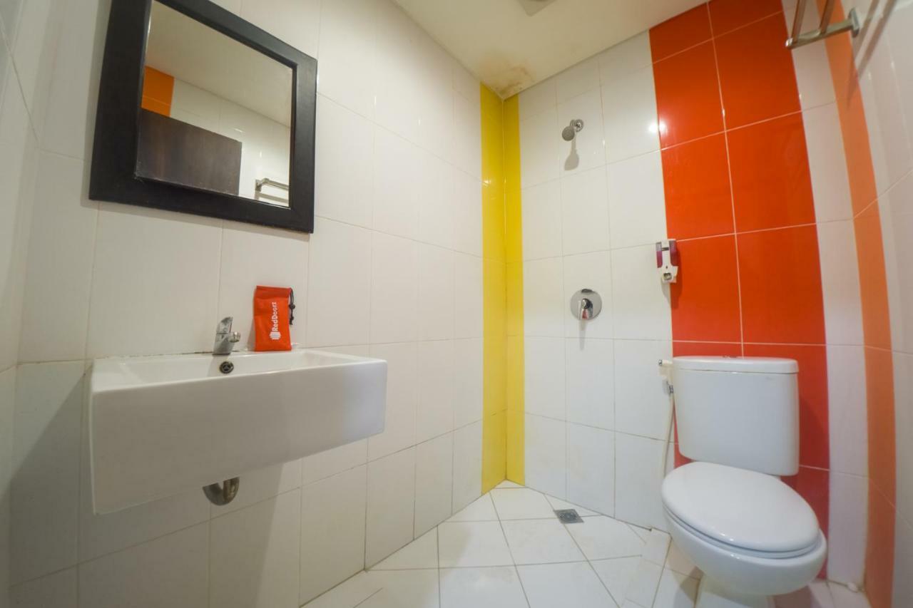 Budget Hotel Ambon Exterior photo