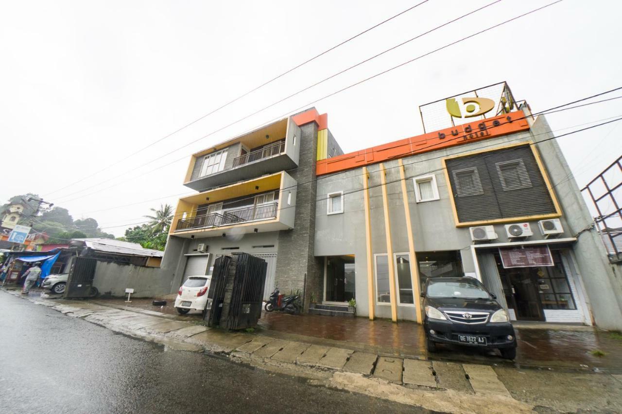 Budget Hotel Ambon Exterior photo